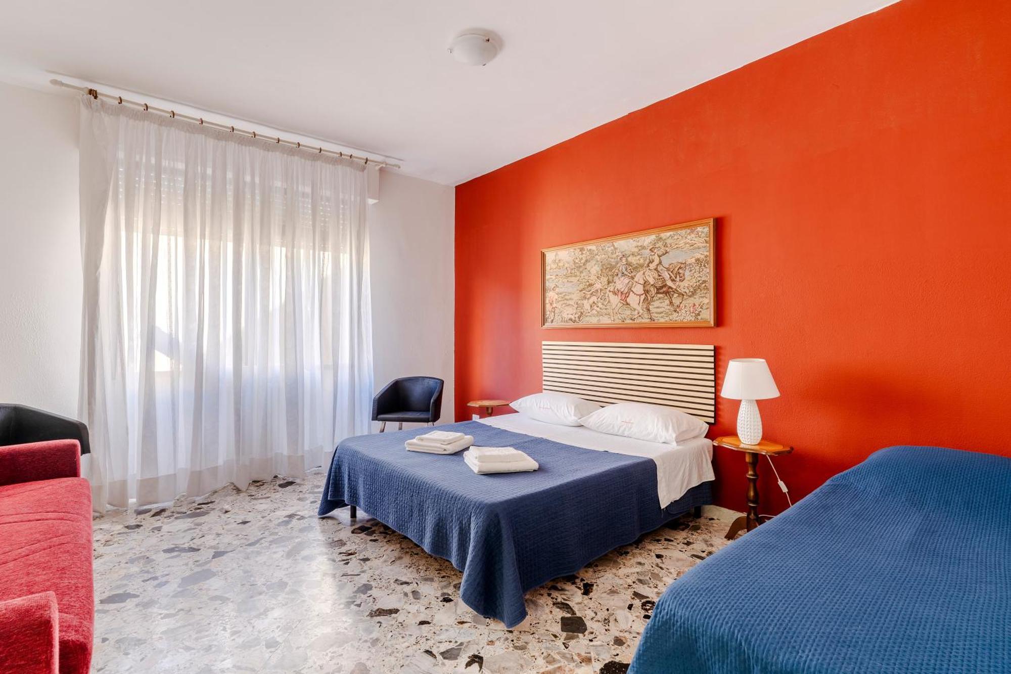 Hotel Casa Di Madre Antonia Brindisi Esterno foto